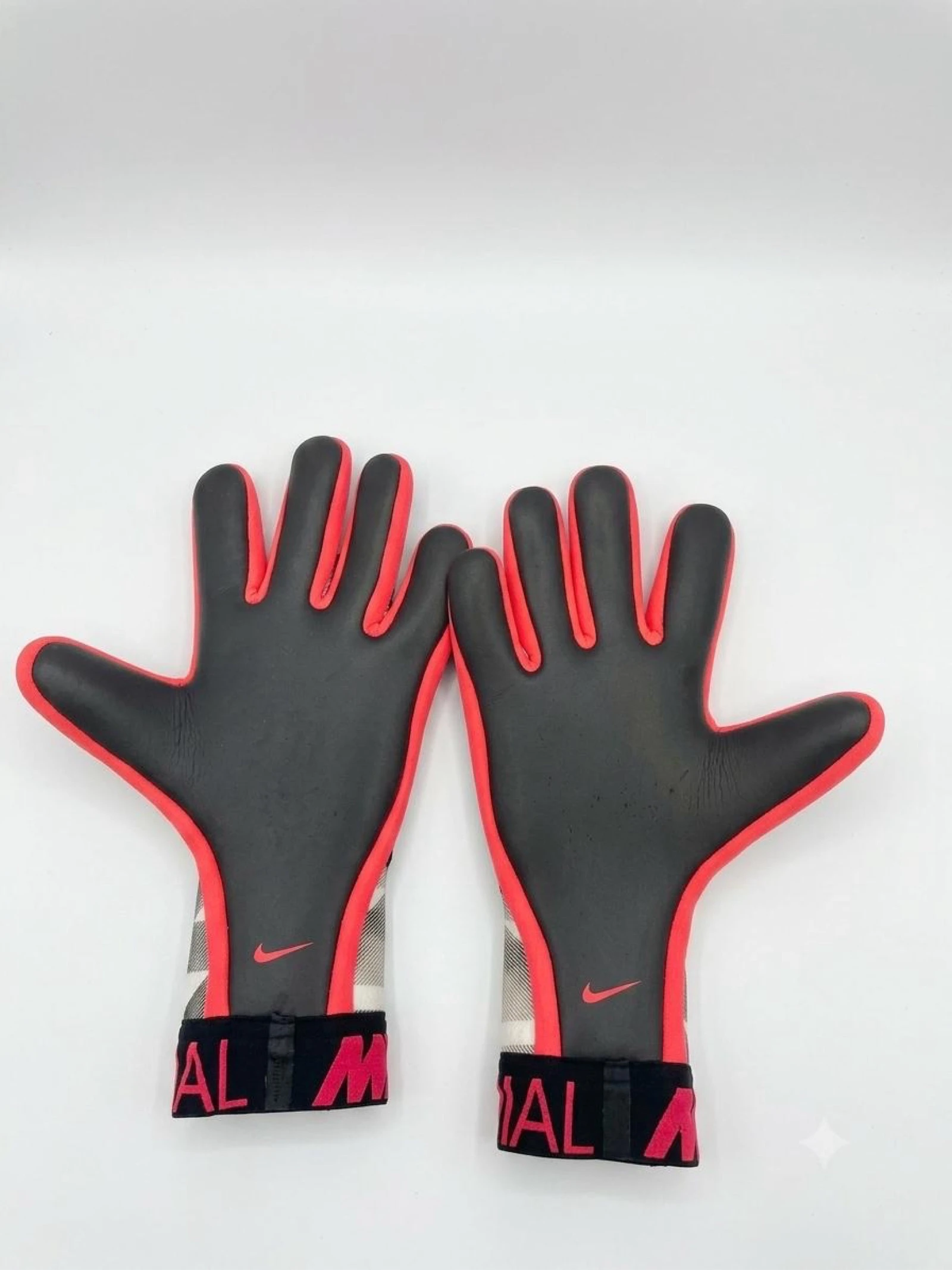Nike Gloves – photo 3